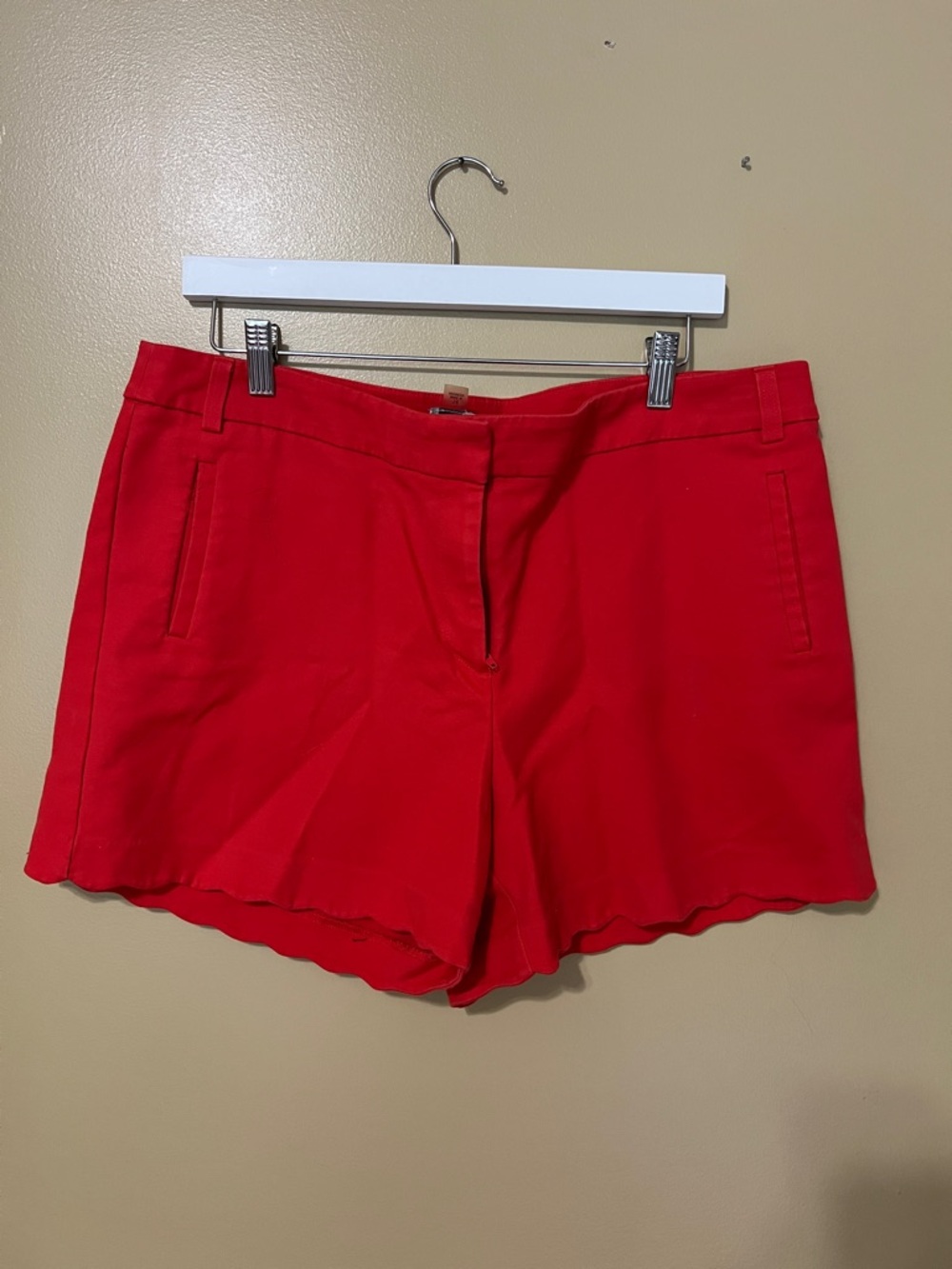 Anne Klein Coral Scallop-Hem Dress Shorts